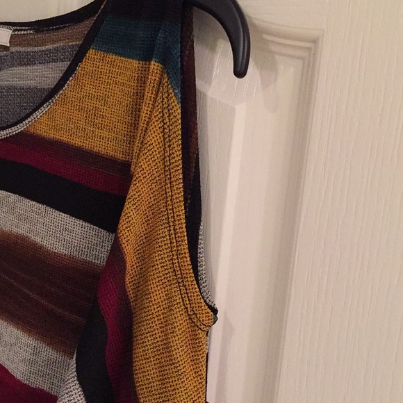 Women’s Ava James Peek-A-Boo Sleeve Tunic Top - Picture 2 of 8